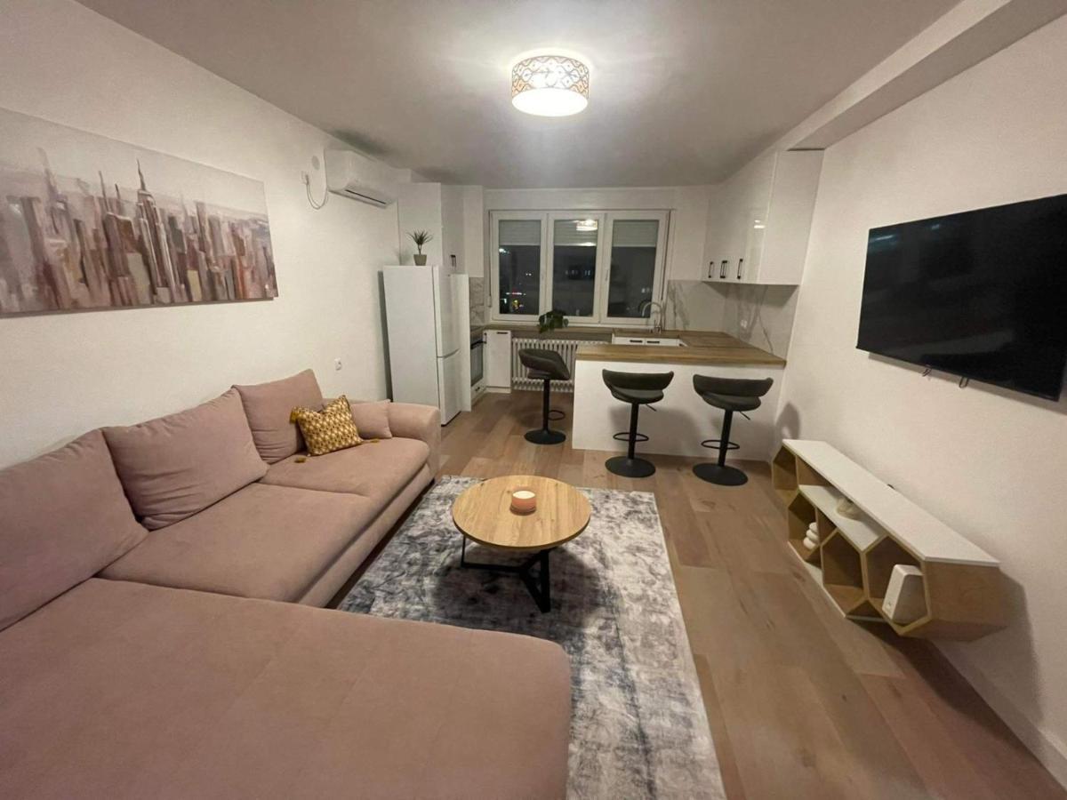 Promenada Apartment Novi Sad Luaran gambar