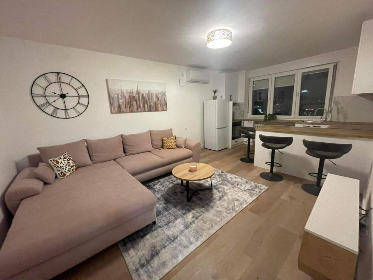 Promenada Apartment Novi Sad Luaran gambar