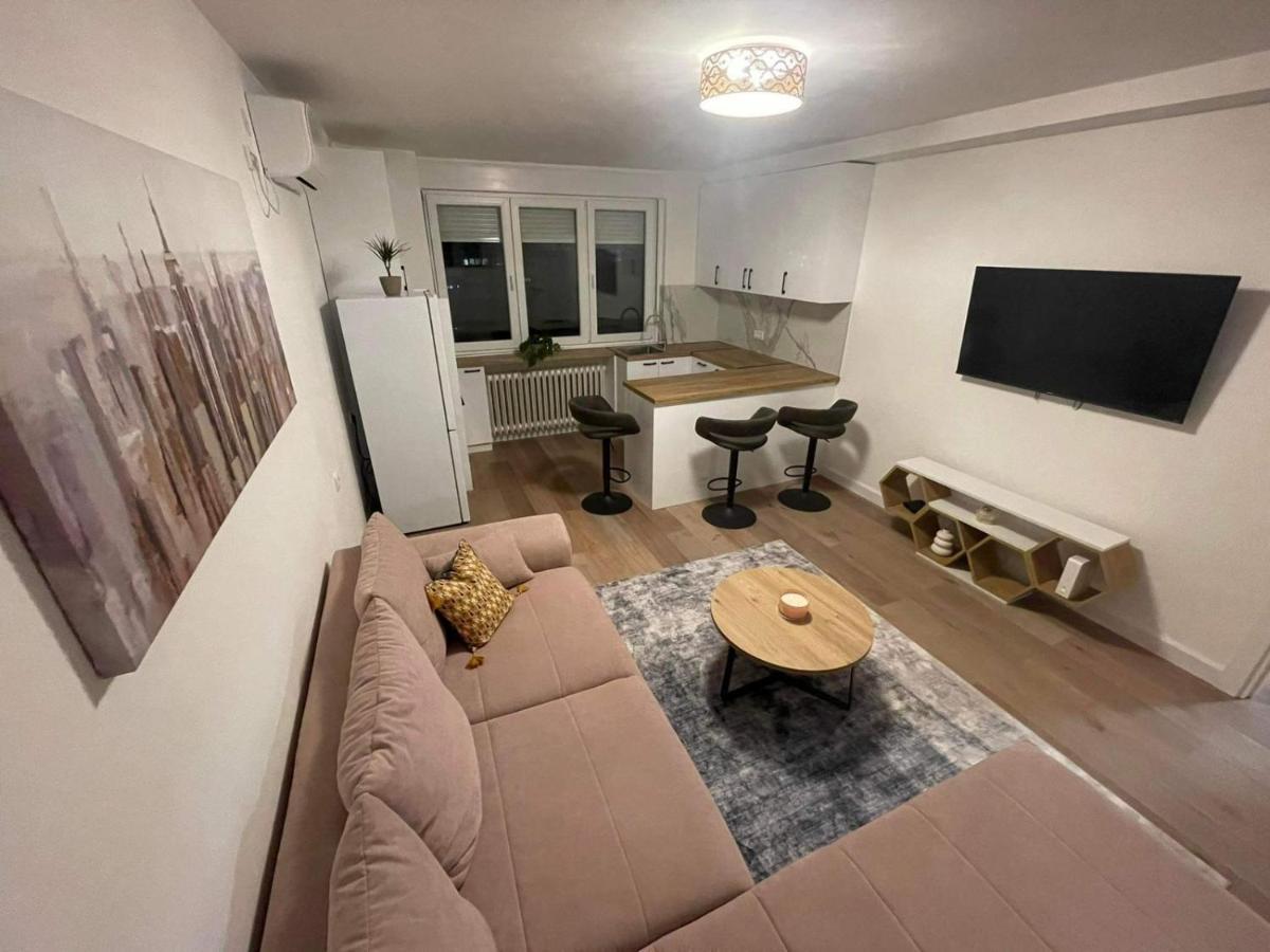 Promenada Apartment Novi Sad Luaran gambar